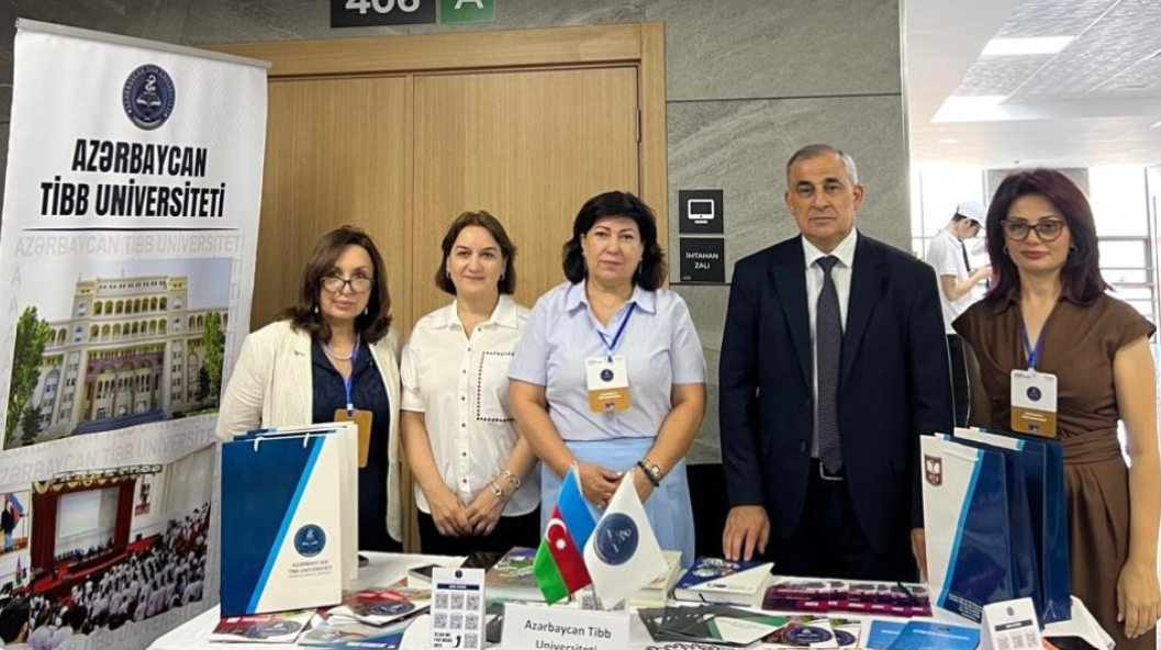 DİM-in sərgisində ATU guşəsi ali təhsil seçimi qarşısında olan gənclərin diqqət mərkəzindədir