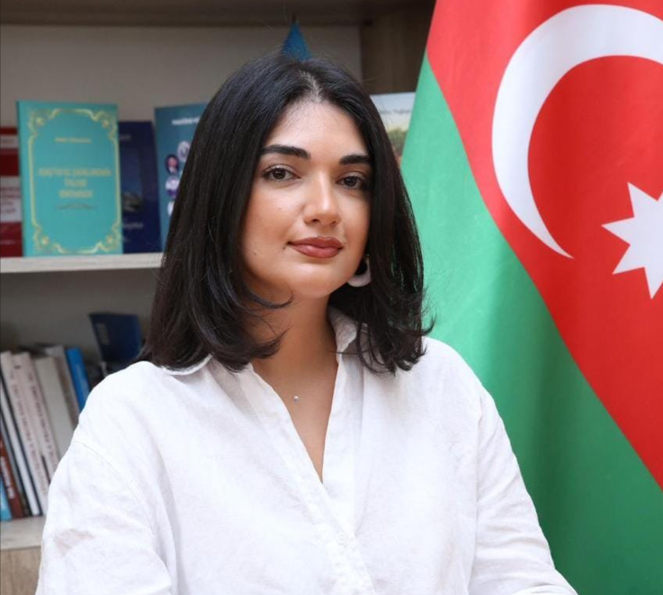Azərbaycan əlifbası və dövlət dil siyasəti