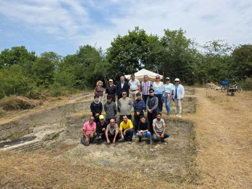 AMEA prezidenti: Qəbələdə beynəlxalq arxeoloji ekspedisiyanın nəticələri ilə bağlı elmi məqalələr hazırlanmalıdır-FOTOLAR