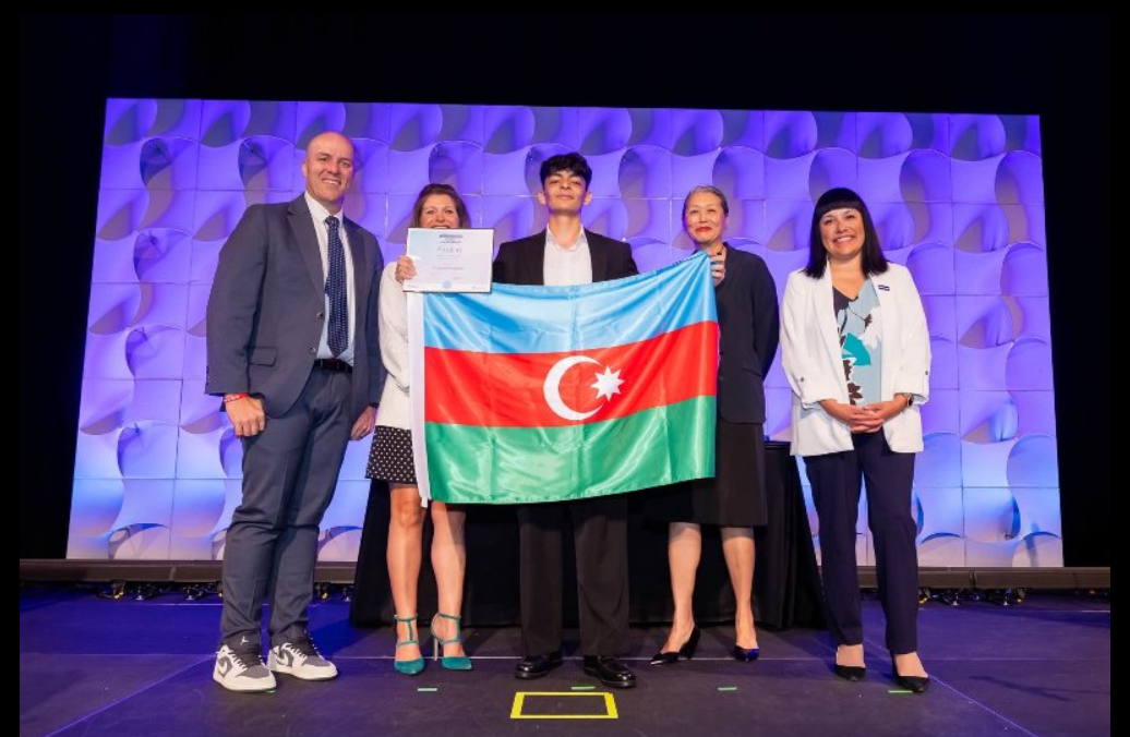 UNEC tələbəsi ABŞ-da “Microsoft World Championship”də dünyanın 6-cısı oldu!