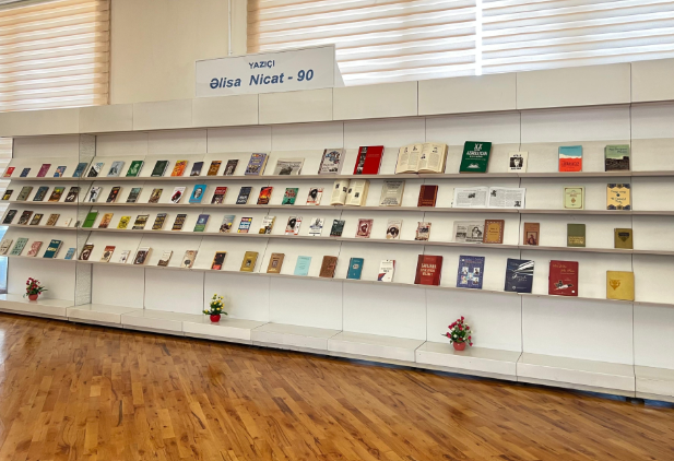 Milli Kitabxanada yazıçı Əlisa Nicatın 90 illik yubileyinə həsr edilmiş kitab sərgisi təqdim olunub