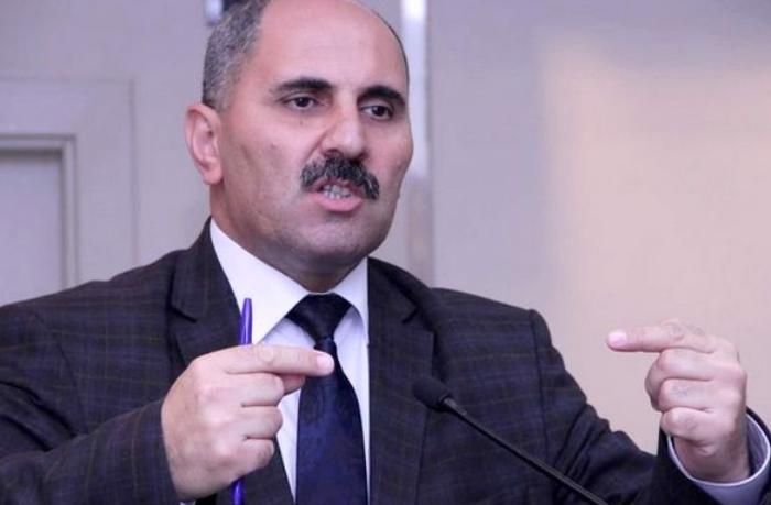 “Dezinformasiyanın arxasında cəmiyyəti aldatmaq niyyəti dayanır” - Media eksperti Azər Həsrət