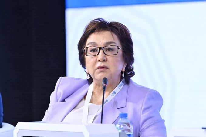     Məleykə Abbaszadə: “İstədiyi ixtisas uğrunda 7 il imtahan verənlər var”