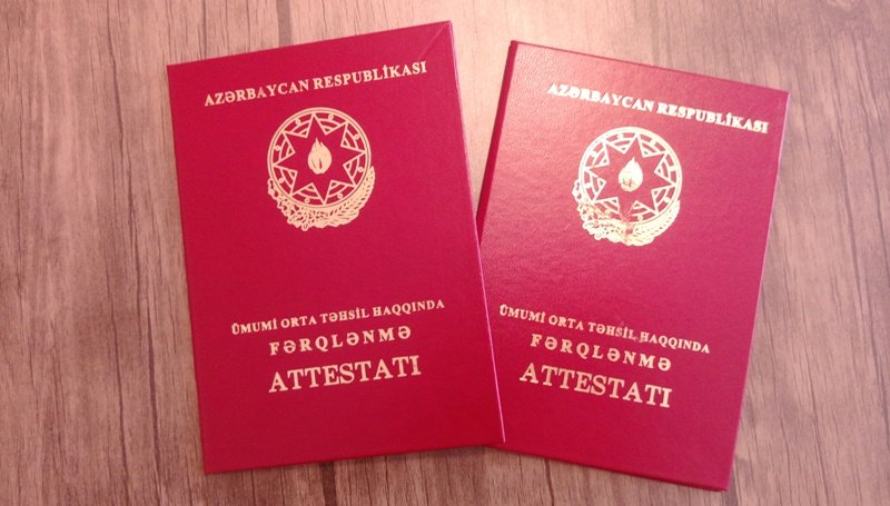     Məktəbi fərqlənmə attestatı ilə bitirənlərin sayı açıqlandı
