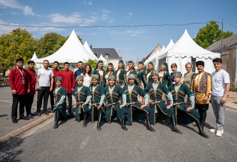     Azərbaycan mədəniyyəti Fransada beynəlxalq folklor festivalında təqdim olundu
