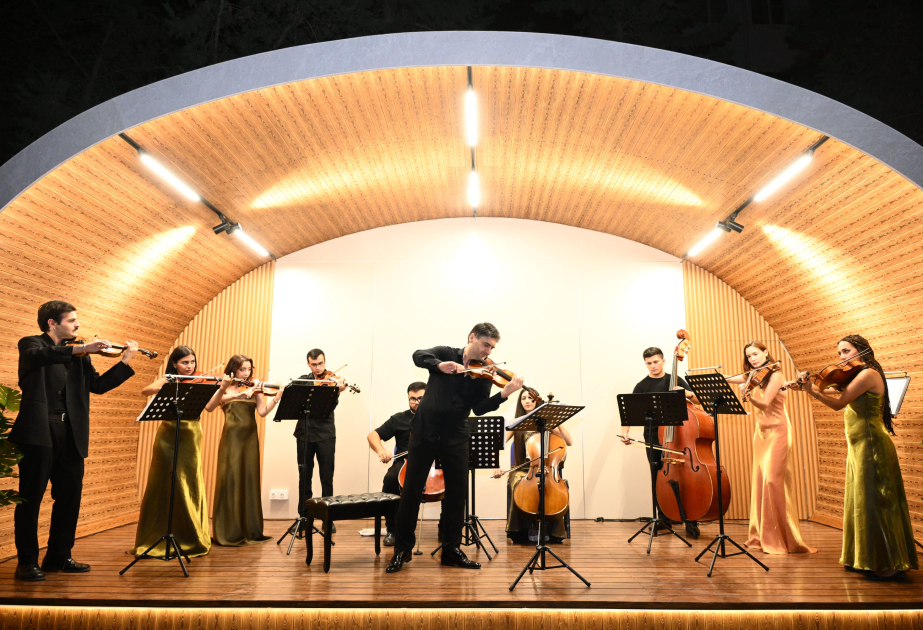    Bakıda yeni konsert məkanı açıldı – Ulduzlu səma altında klassik musiqi