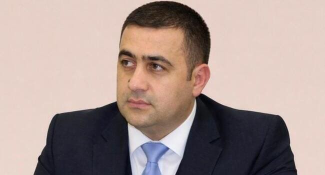 Nəqliyyat eksperti-Adil Nəbiyev: “Tələbəyə verilən nəqliyyat güzəşti bütövlükdə şəhərin nəqliyyat sisteminə qoyulan investisiyadır”