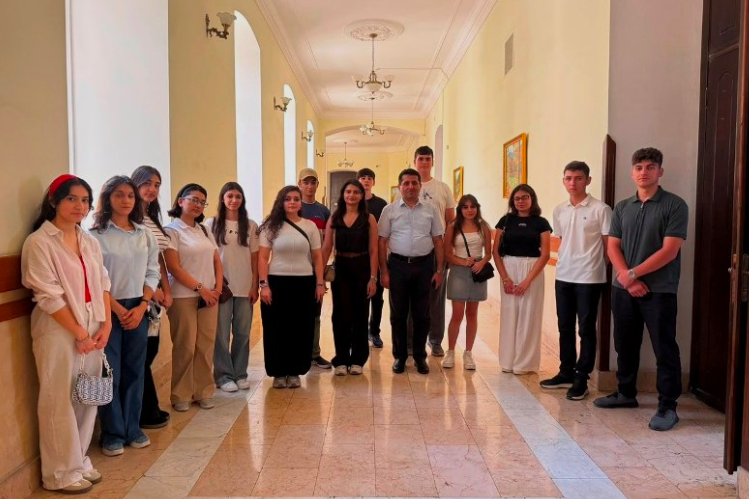 UNEC əməkdaşları və məzunları üçün: Chevening Təqaüd Proqramına müraciət başladı