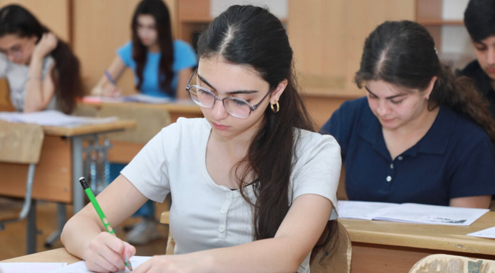 11 illik bazada kolleclərə ixtisas seçiminin vaxtı - RƏSMİ 