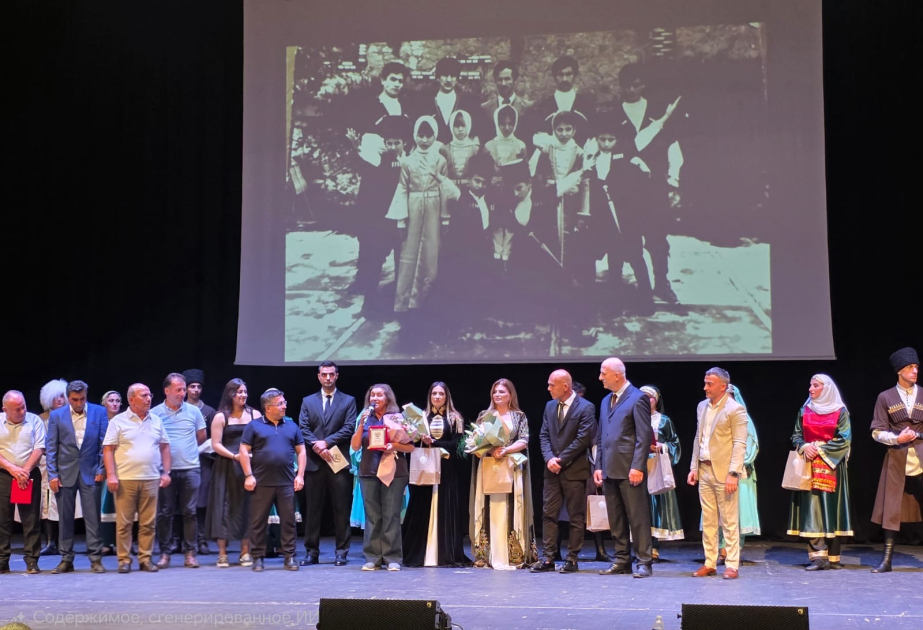     Azərbaycanlı musiqiçilər Balıkesirdə möhtəşəm konsert proqramı təqdim ediblər