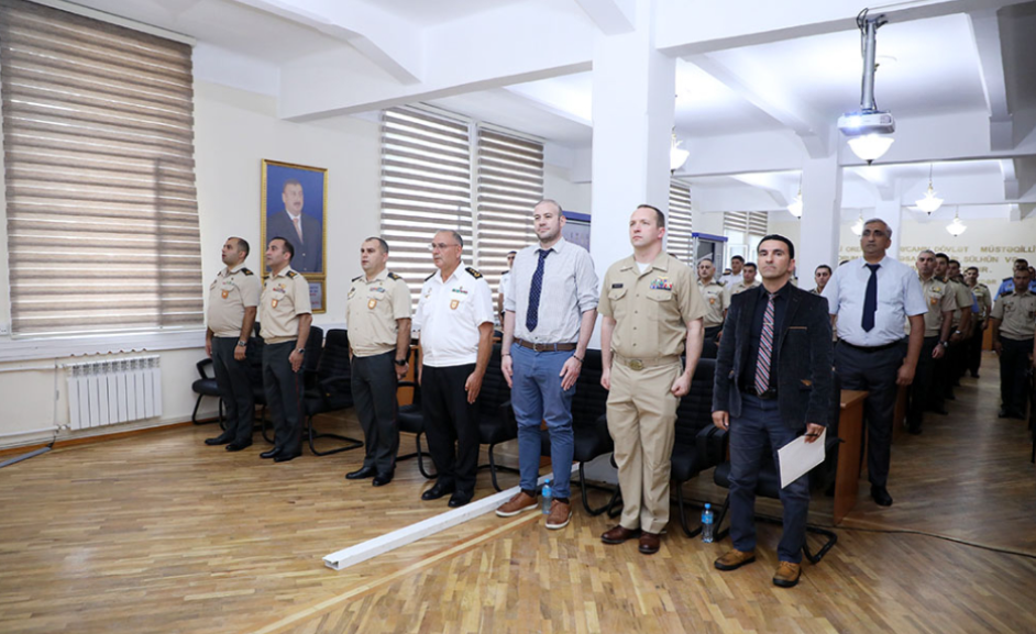 Azərbaycan hərbçiləri üçün 4 aylıq ingilis dili kursu açılıb