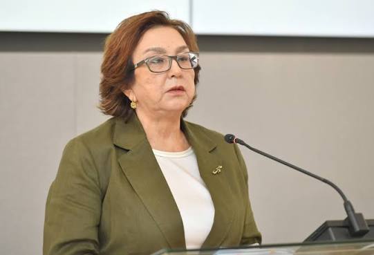     DİM sədri tələbə adını qazananları təbrik etdi