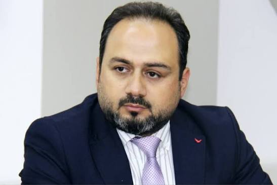 “Dezinformasiya cəmiyyətin düzgün qərar verməsinə mane olur” - Media eksperti Səbuhi Abbasov