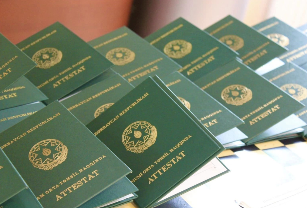 Azərbaycanda attestat alanların sayı ilə bağlı diqqətçəkən STATİSTİKA