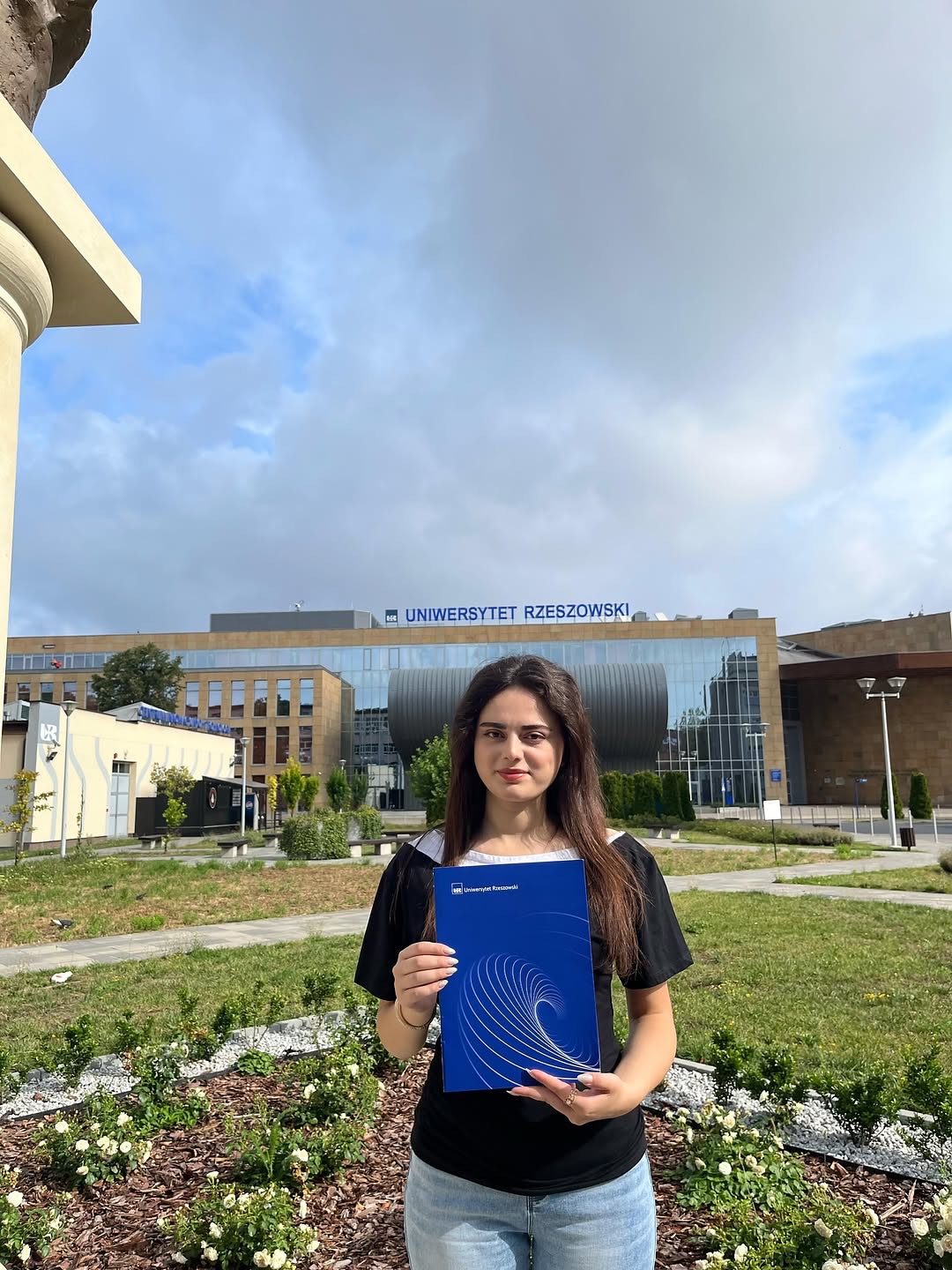 BSU əməkdaşı Polşada beynəlxalq yay məktəbində iştirak edib