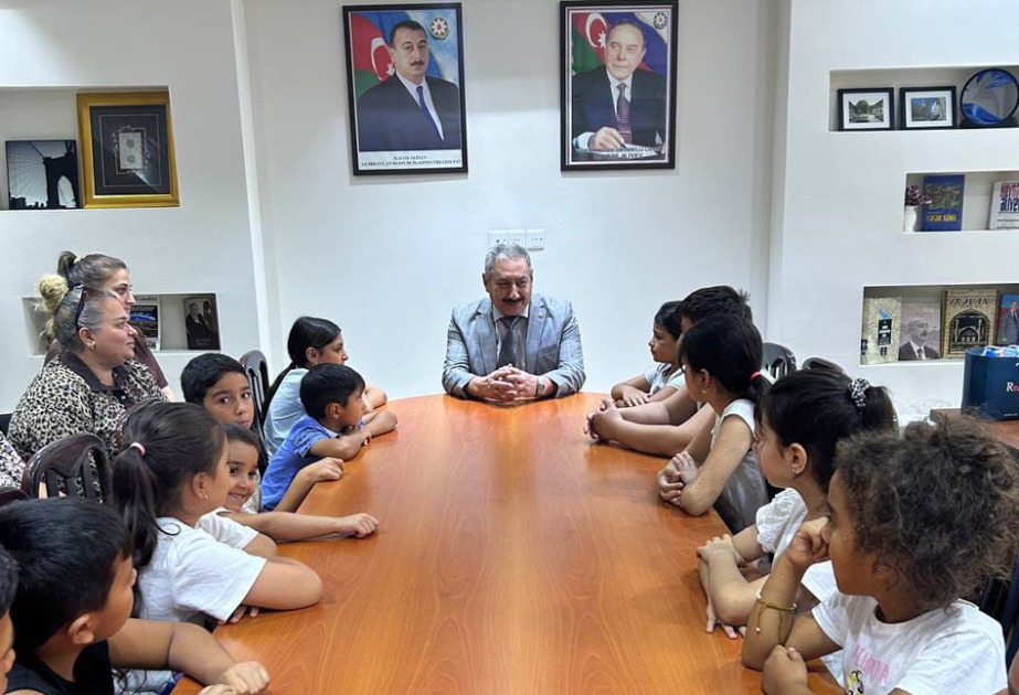 Nərimanov rayonunda Qərbi azərbaycanlı məktəblilərlə görüş