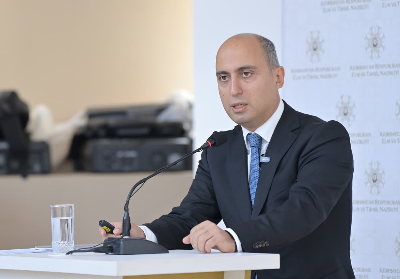 "Bizim təhsil sistemimizdə hələ də ali təhsil almaq arzusu digər bütün məqsəd və vəzifələri üstələyir"