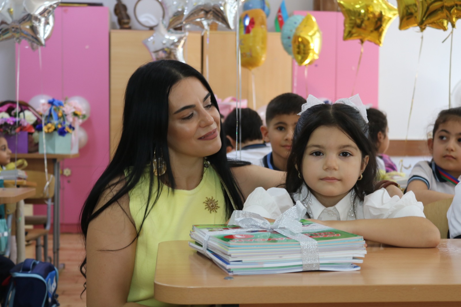 Bu gün Azərbaycanda ilk dərs günüdür - FOTOLAR