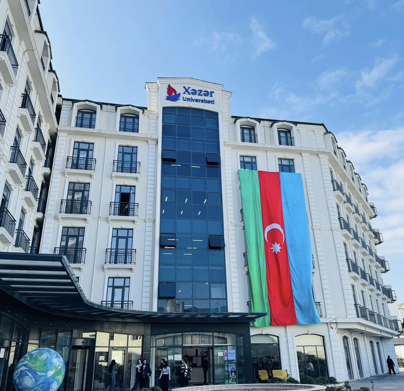 Xəzər Universitetində baytarlıqda dental rentgen aparatından istifadə olunur