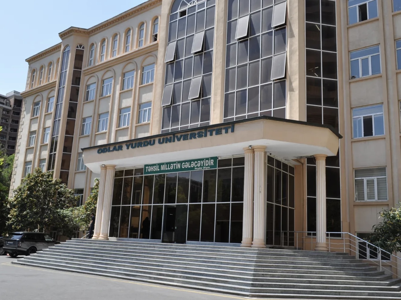 Odlar Yurdu Universiteti maliyyə vəziyyətini açıqlayıb
