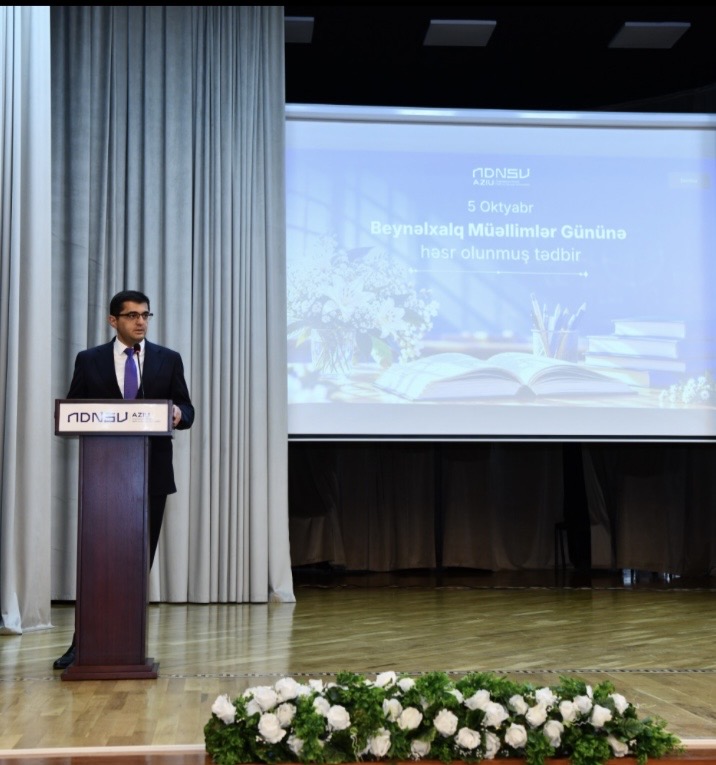 Müəllimlərə 3 min manat mükafat verilib