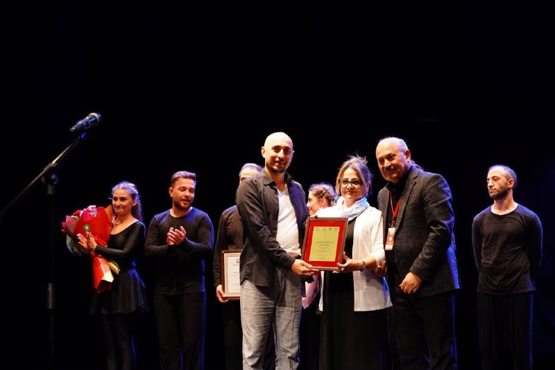 Şəkidə “Şinel” tamaşası təqdim olundu