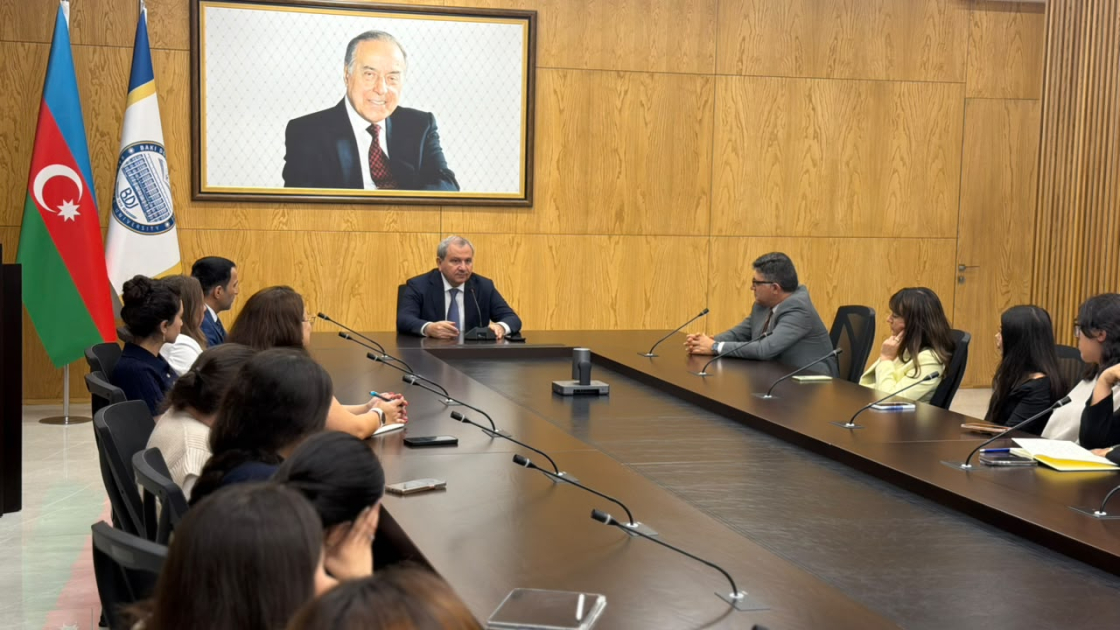 BDU-da ikili diplom proqramının tələbələri ilə görüş olub