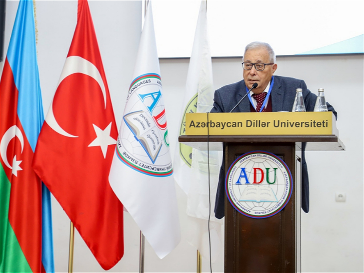 Professordan ADU-da təlim