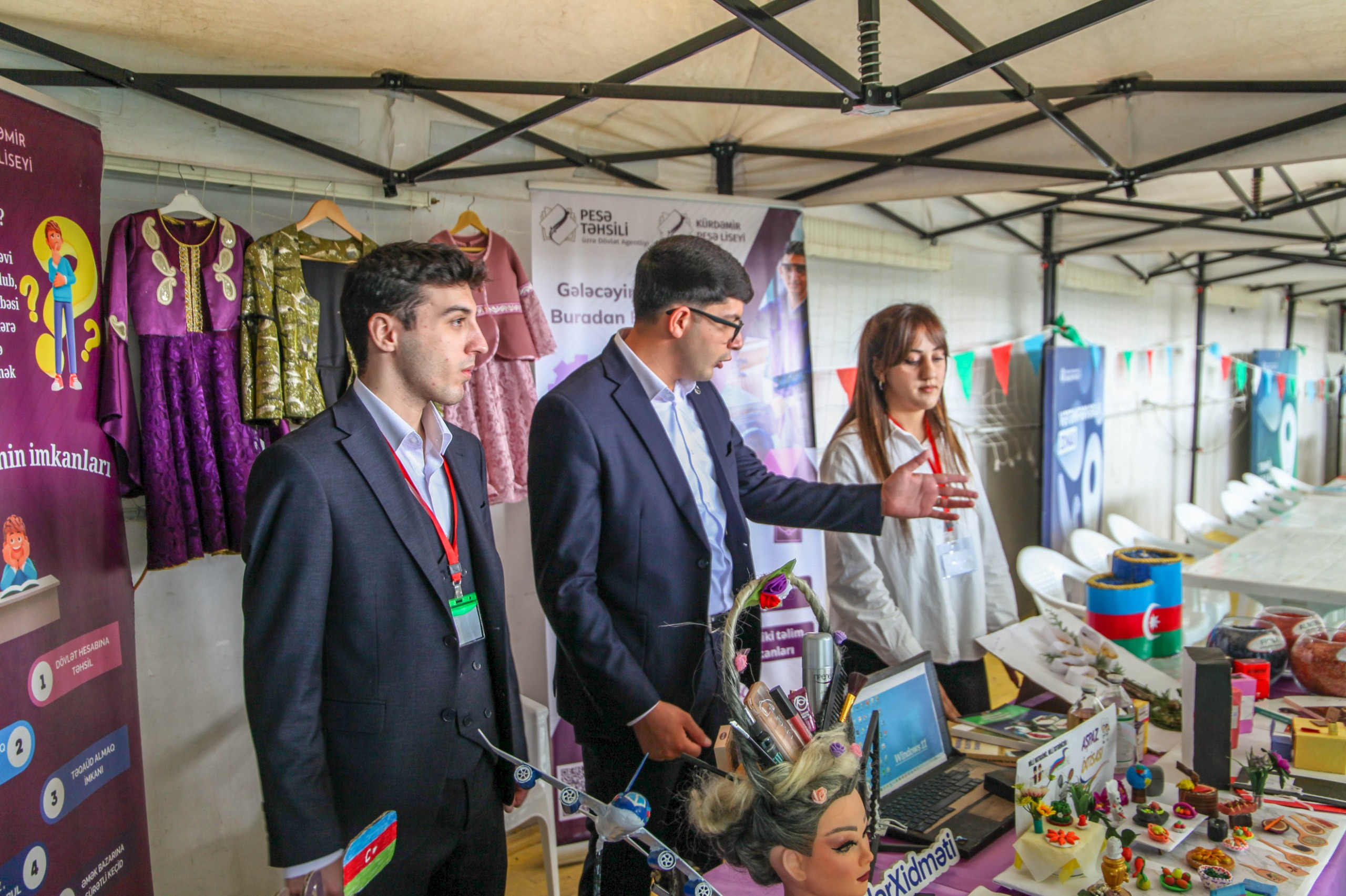 Səyyar Gənclər Xidməti Kürdəmirdə gənclərlə görüşü kecirilib