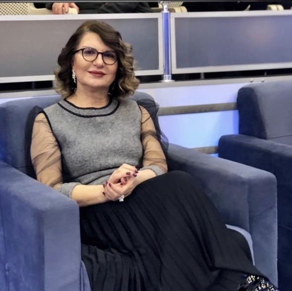 Kifayət Ağayeva: “Müasir əmək bazarında diplomla yanaşı praktiki bacarıqlar da vacibdir”