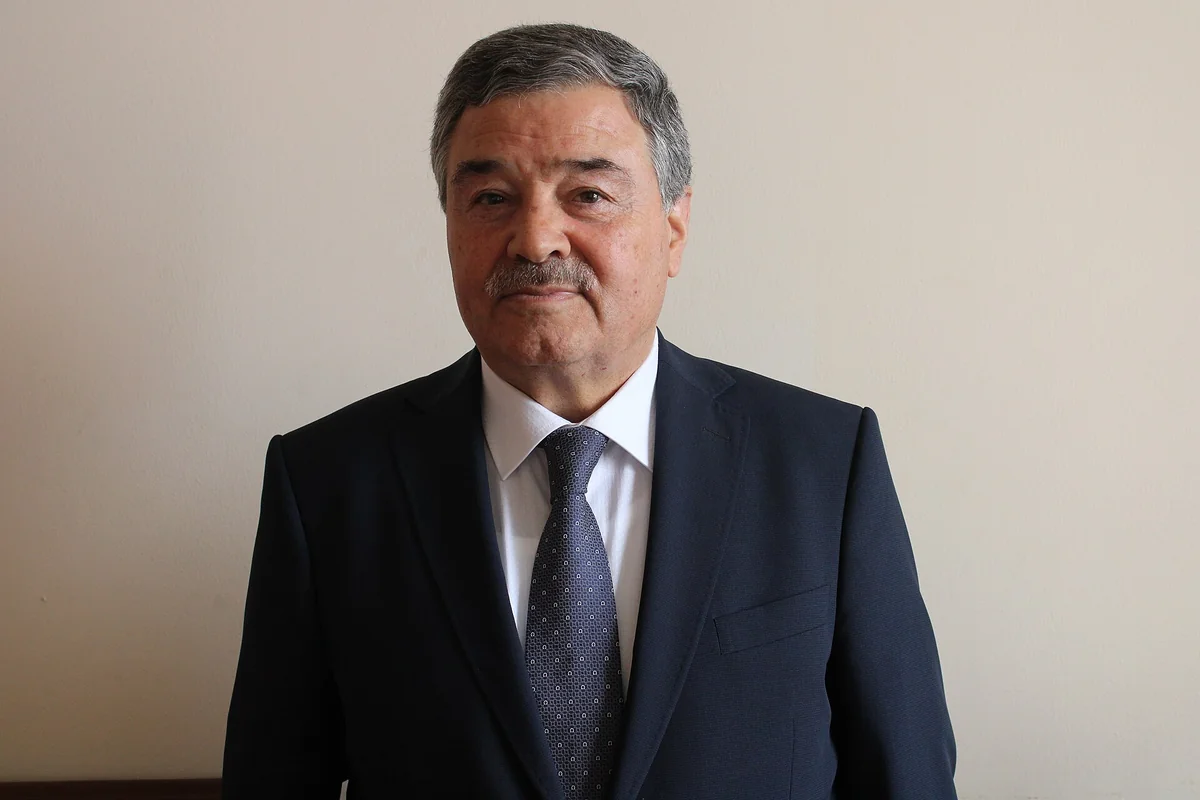 Eynulla Mədətli:" Vahid geyim formasının tətbiqi şagirdlər arasında bərabərliyin təmin olunmasına xidmət edir"