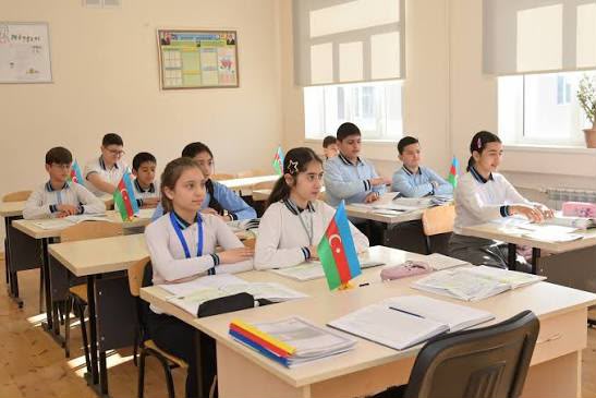 Azərbaycandan ilk müəllim Qırğızıstanda Azərbaycan dilini tədris edir