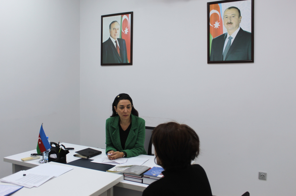 Ombudsman Səbinə Əliyeva vətəndaşlarla görüşüb