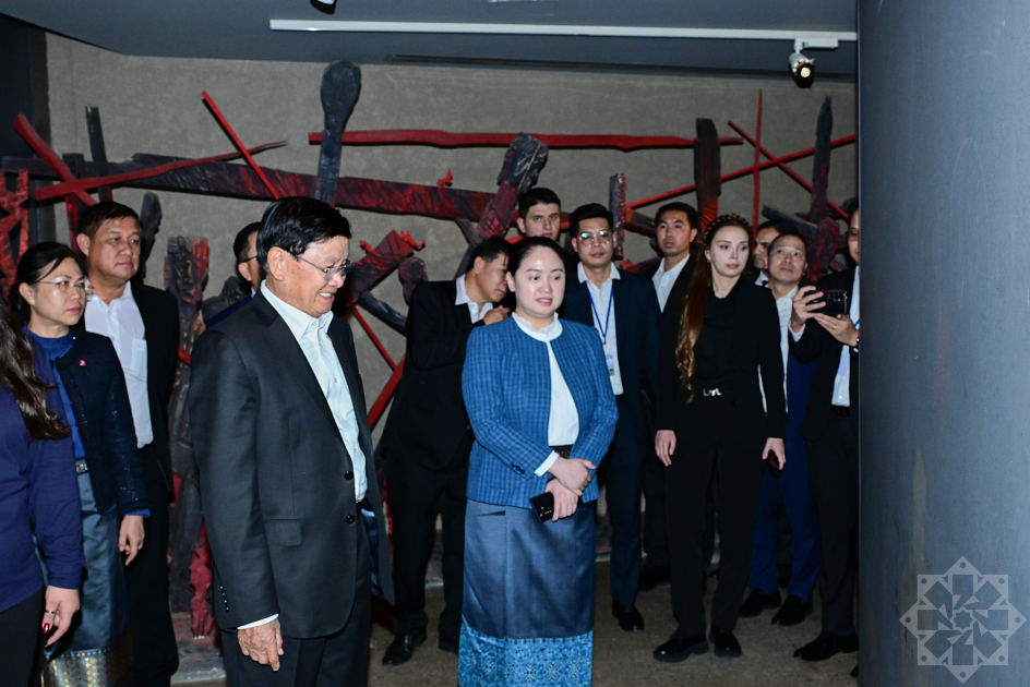 Laos Prezidenti “Yanardağ” Dövlət Tarix-Mədəniyyət və Təbiət Qoruğunu ziyarət edib