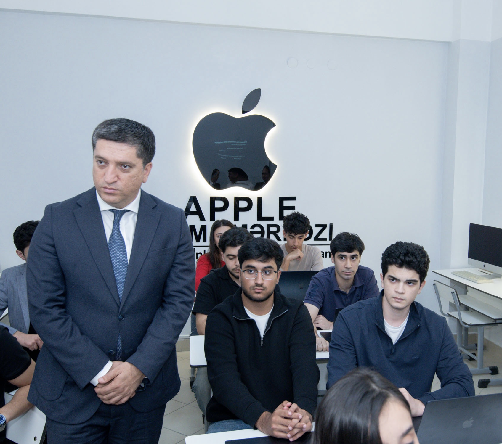 BMU-da 4SİM-in dəstəyi ilə “Apple” Səlahiyyətli Təlim Mərkəzi açılıb