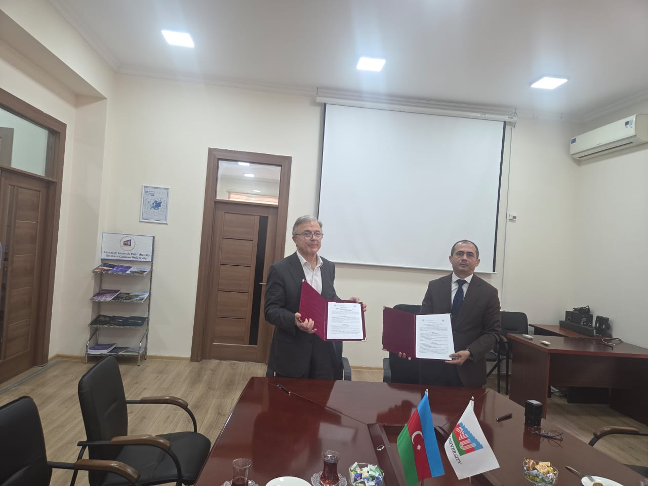 Coğrafiya İnstitutu ilə Qərbi Kaspi Universiteti arasında elmi və akademik əməkdaşlığın genişləndirilməsinə dair memorandum imzalanıb.