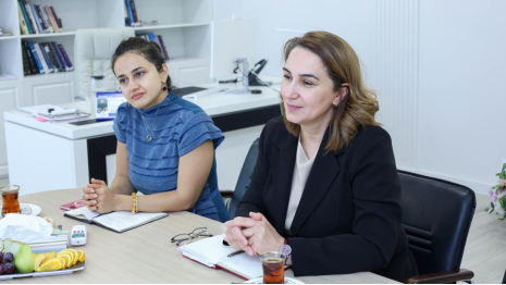 Ukrayna səfiri Xəzər Universitetində olub