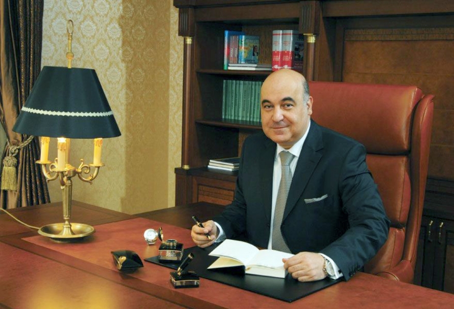 Çingiz Abdullayev: Uşaqların kitaba marağı ailədən başlayır