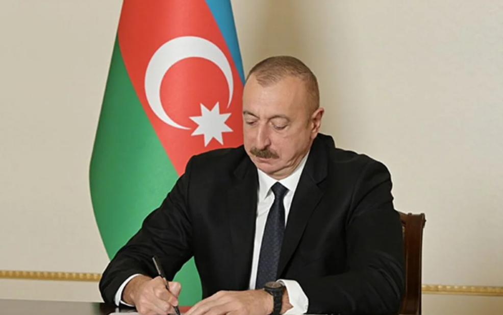 Prezident onları təltif etdi