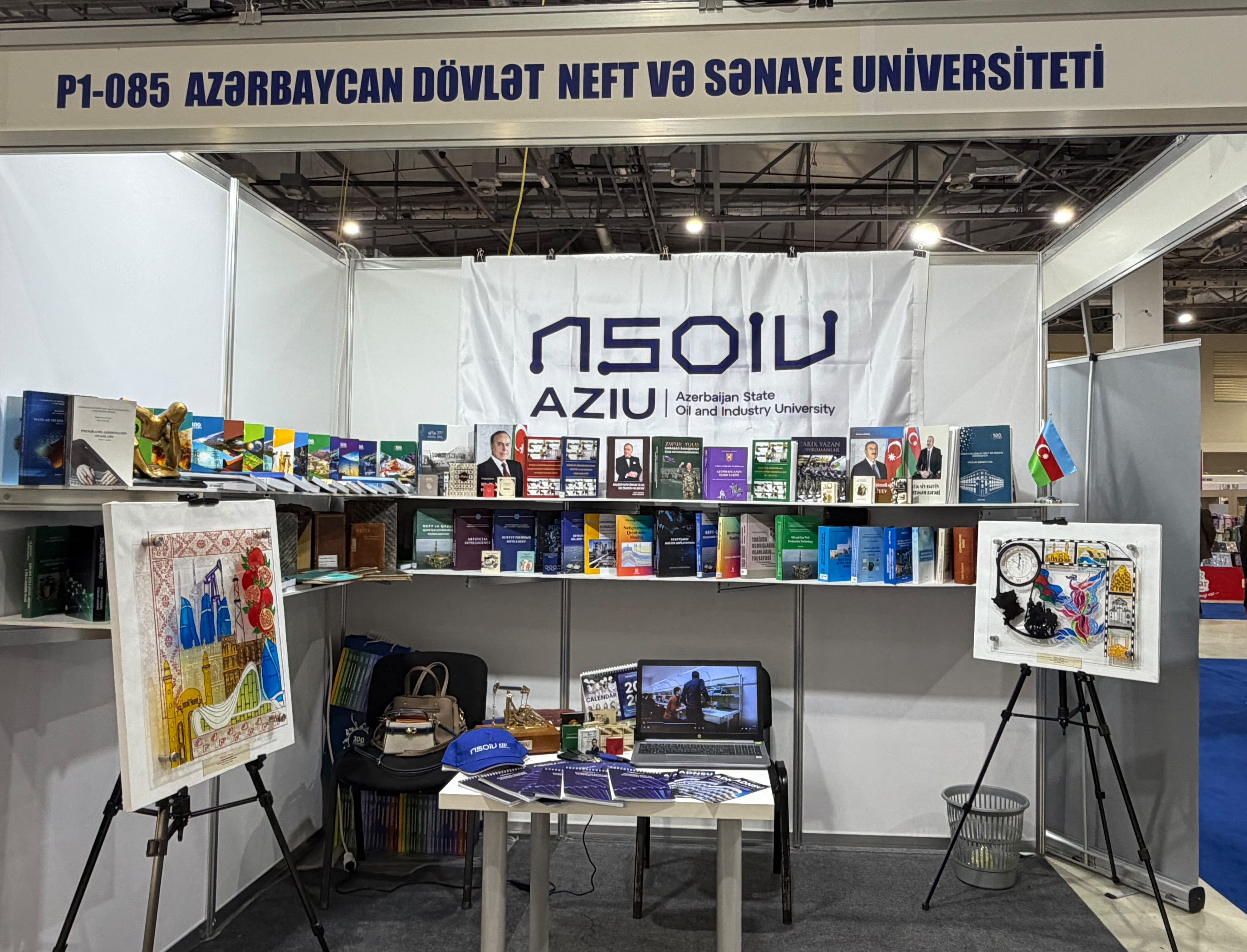 ADNSU kitab sərgisində iştirak