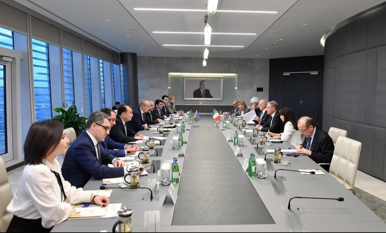 Azərbaycan və İtaliya kritik xammal üzrə strateji əməkdaşlıq sənədi imzalayıb