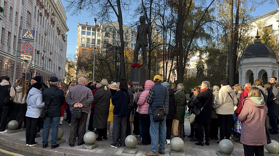 Müslüm Maqomayevin xatirəsi anılıb