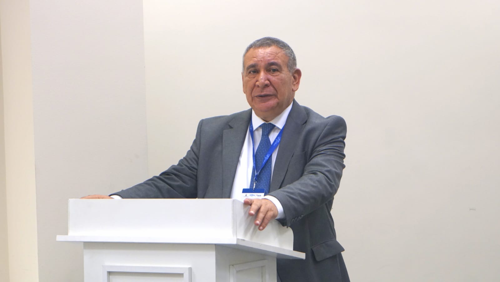 Həm yaxşı direktor, həm də yaxşı yazıçı olmaq cəsarət tələb edir