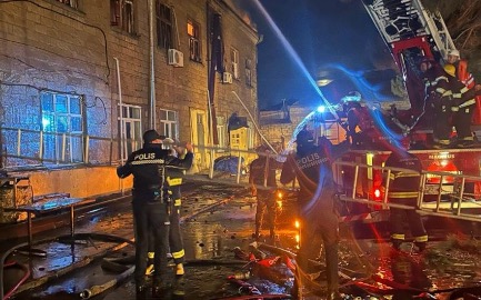 Sumqayıtda kollec yataqxanası YANIR